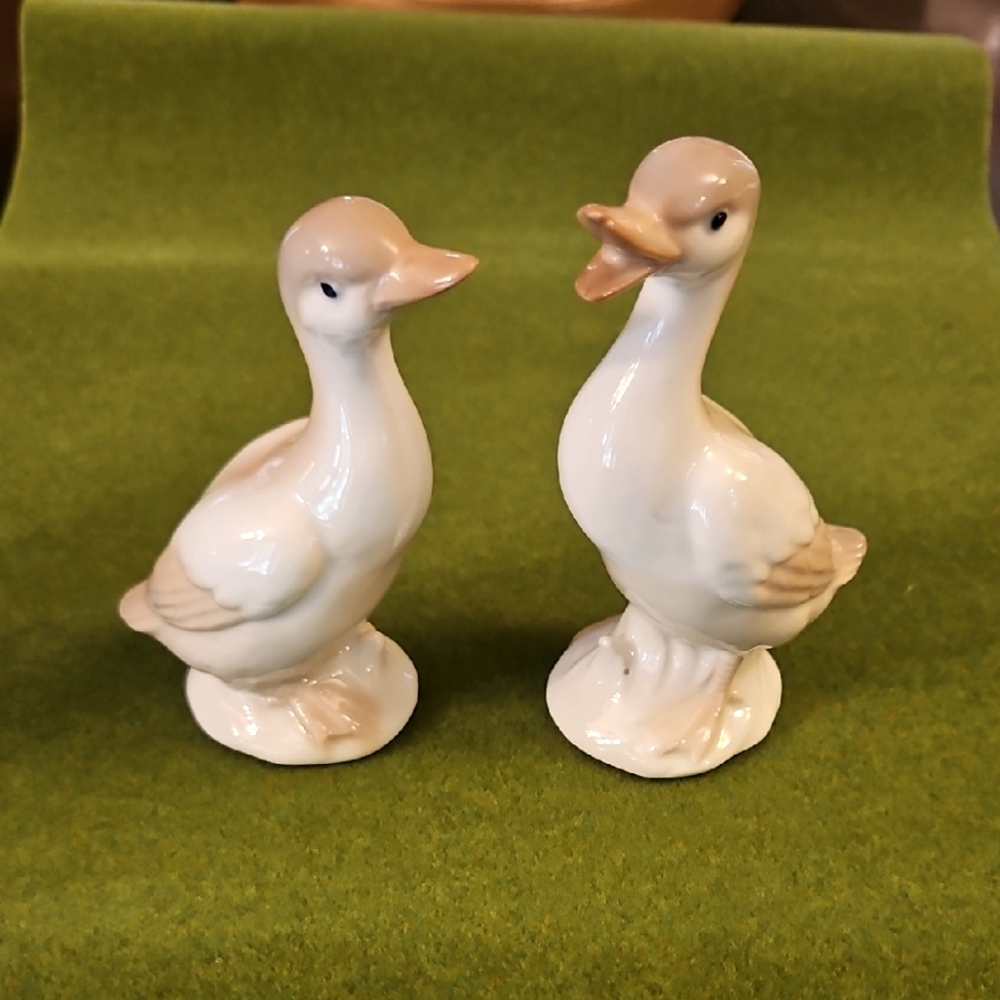 Vintage OTAGIRI Ceramic Cream and Tan Geese/Ducks